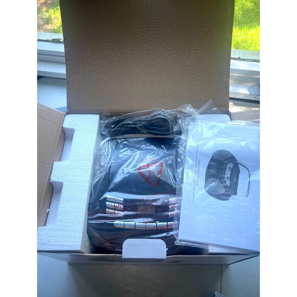 NAXA Portable CD/Cassette Boombox NEW NPB-268 AM/FM Radio Aux Input Preset Mem - Picture 3 of 6